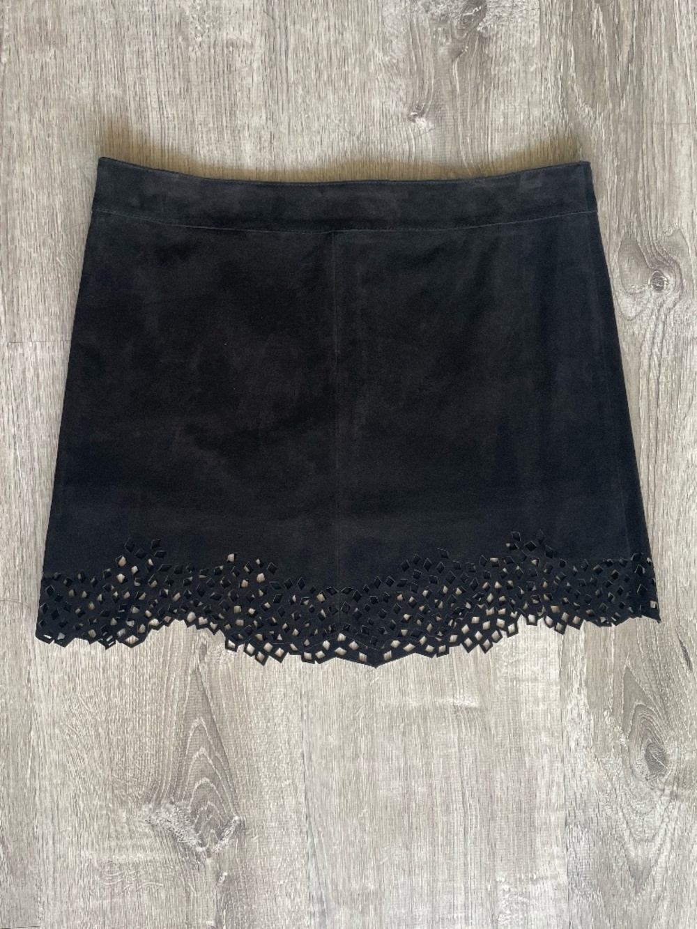 Vintage LAUNDRY by Shelli Segal Black Suede Laser Cut Mini Skirt - Size 4